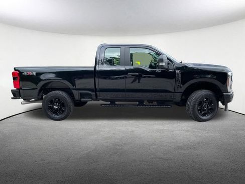 Certified 2024 Ford F250 XL w/ STX Appearance Package AWD/4WD image 15