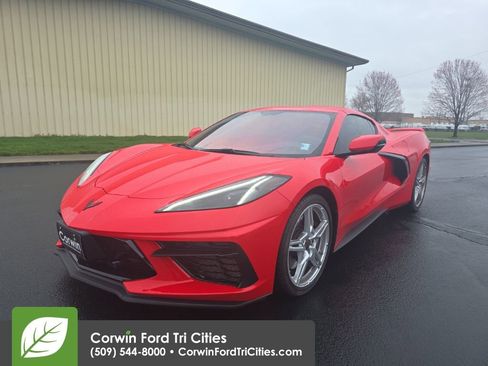 Used 2023 Chevrolet Corvette Stingray Premium Cpe w/ Z51 Performance Package image 4