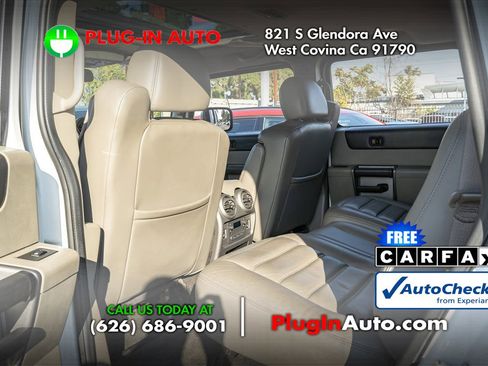 Used 2004 HUMMER H2 w/ Preferred Equipment Group image 9