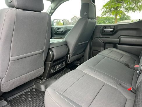 Used 2022 Chevrolet Silverado 1500 LT AWD/4WD image 32