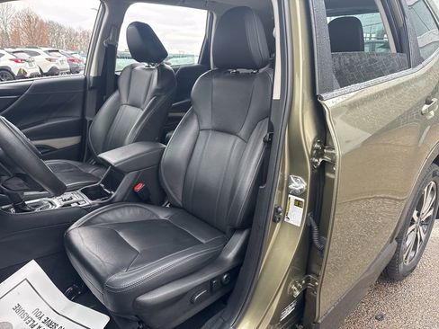 Used 2023 Subaru Forester Limited image 20