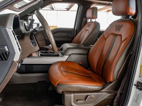 Used 2020 Ford F350 King Ranch w/ King Ranch Ultimate Package AWD/4WD image 27