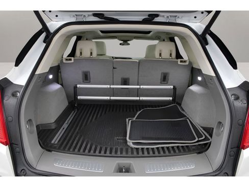 Used 2017 Cadillac XT5 Luxury image 30