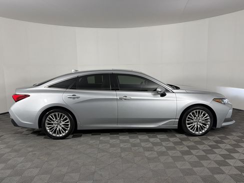 Used 2019 Toyota Avalon Limited w/ Advanced Safety Package FWD image 31