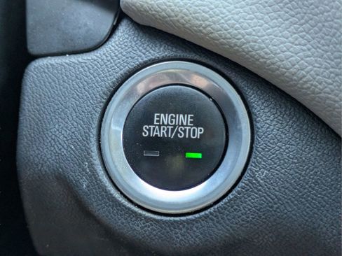 Used 2023 Chevrolet Equinox LT FWD image 26