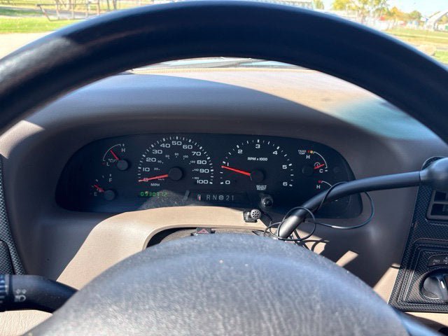 Used 2003 Ford F250 XLT AWD/4WD image 21