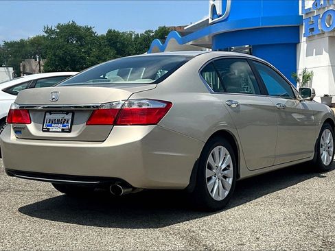 Used 2013 Honda Accord EX image 2