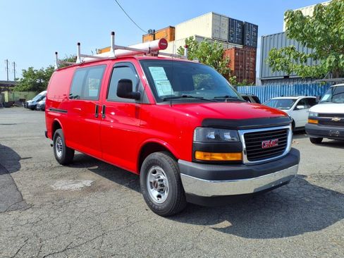 Used 2020 GMC Savana 3500 w/ Driver Convenience Package image 1