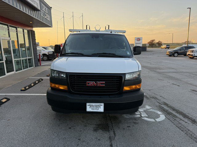 Used 2023 GMC Savana 2500 Extended w/ Driver Convenience Package RWD image 11