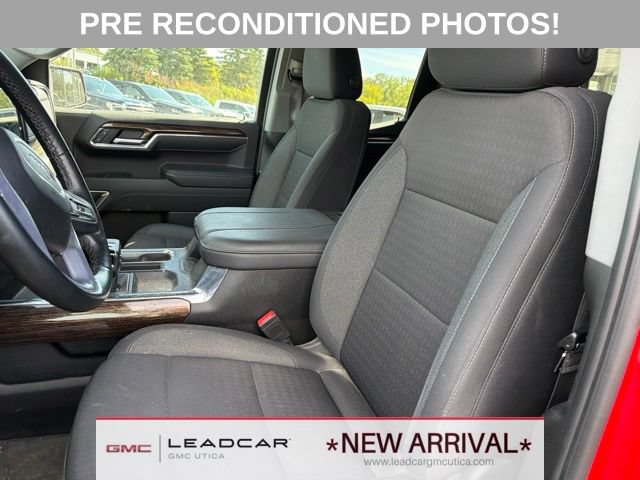 Used 2024 GMC Sierra 1500 Elevation w/ Preferred Package AWD/4WD image 18
