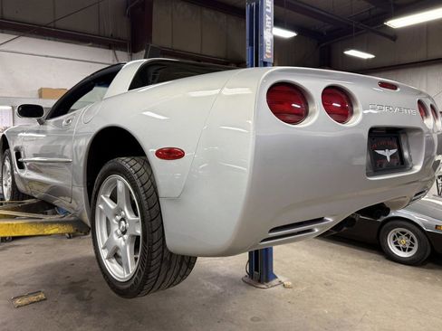 Used 1997 Chevrolet Corvette Coupe w/ Memory Pkg image 89