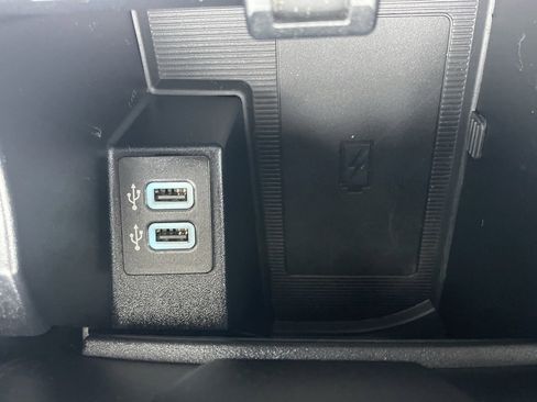 Used 2020 Ford Edge ST w/ Cold Weather Package image 38