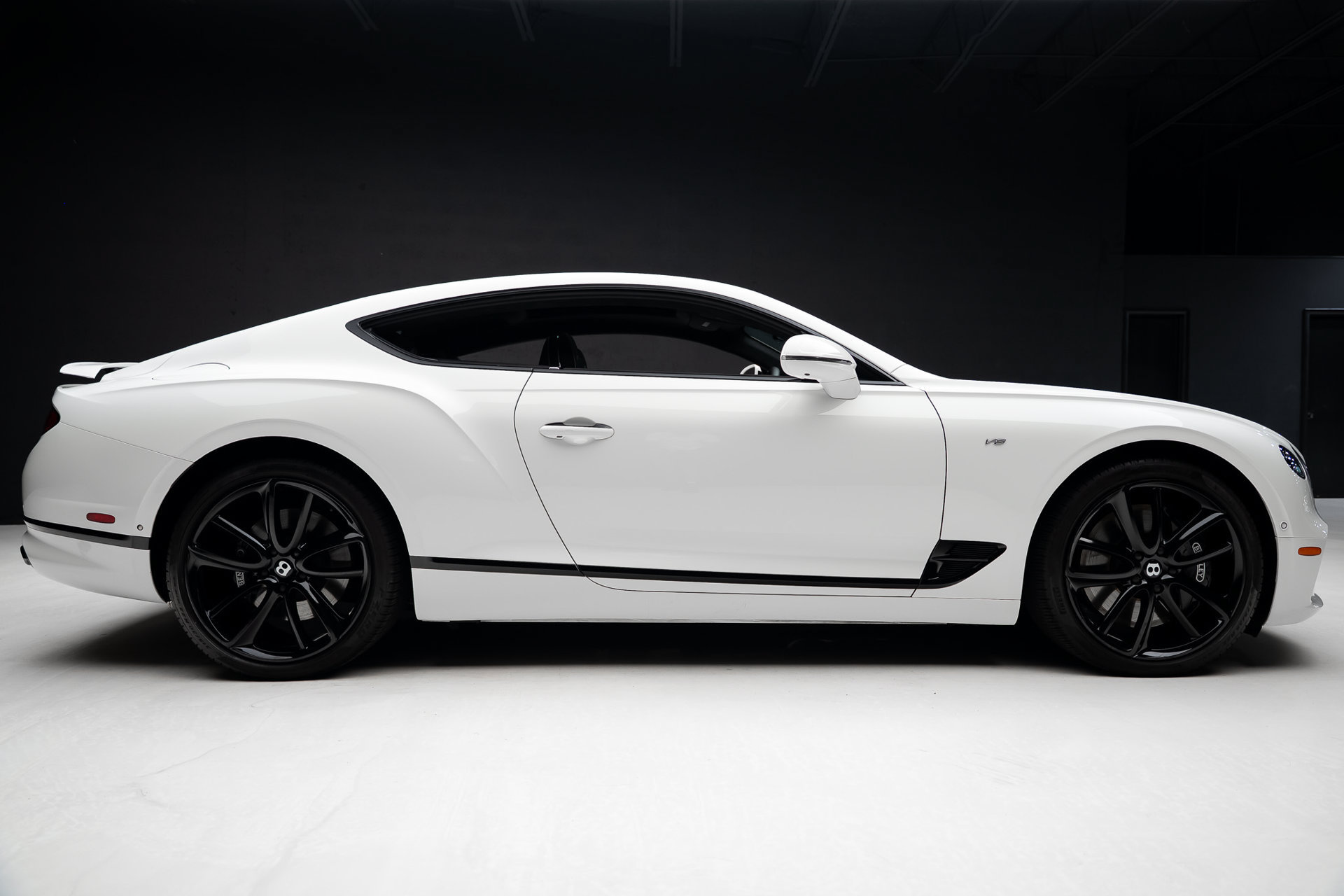 Used 2022 Bentley Continental GT AWD/4WD image 36