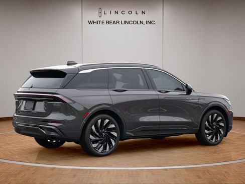 Used 2025 Lincoln Nautilus Black Label w/ Jet Appearance Package AWD/4WD image 5