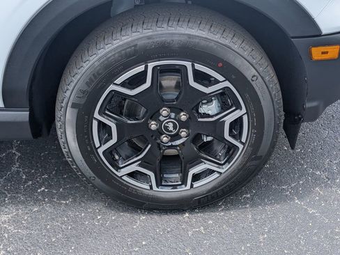 New 2025 Ford Bronco Sport Outer Banks w/ Outer Banks Tech Package+ image 18