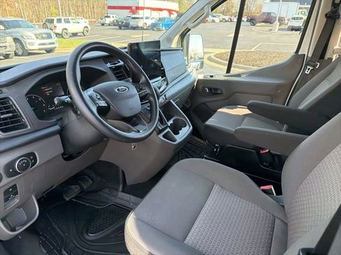 Used 2024 Ford Transit 350 XLT image 12