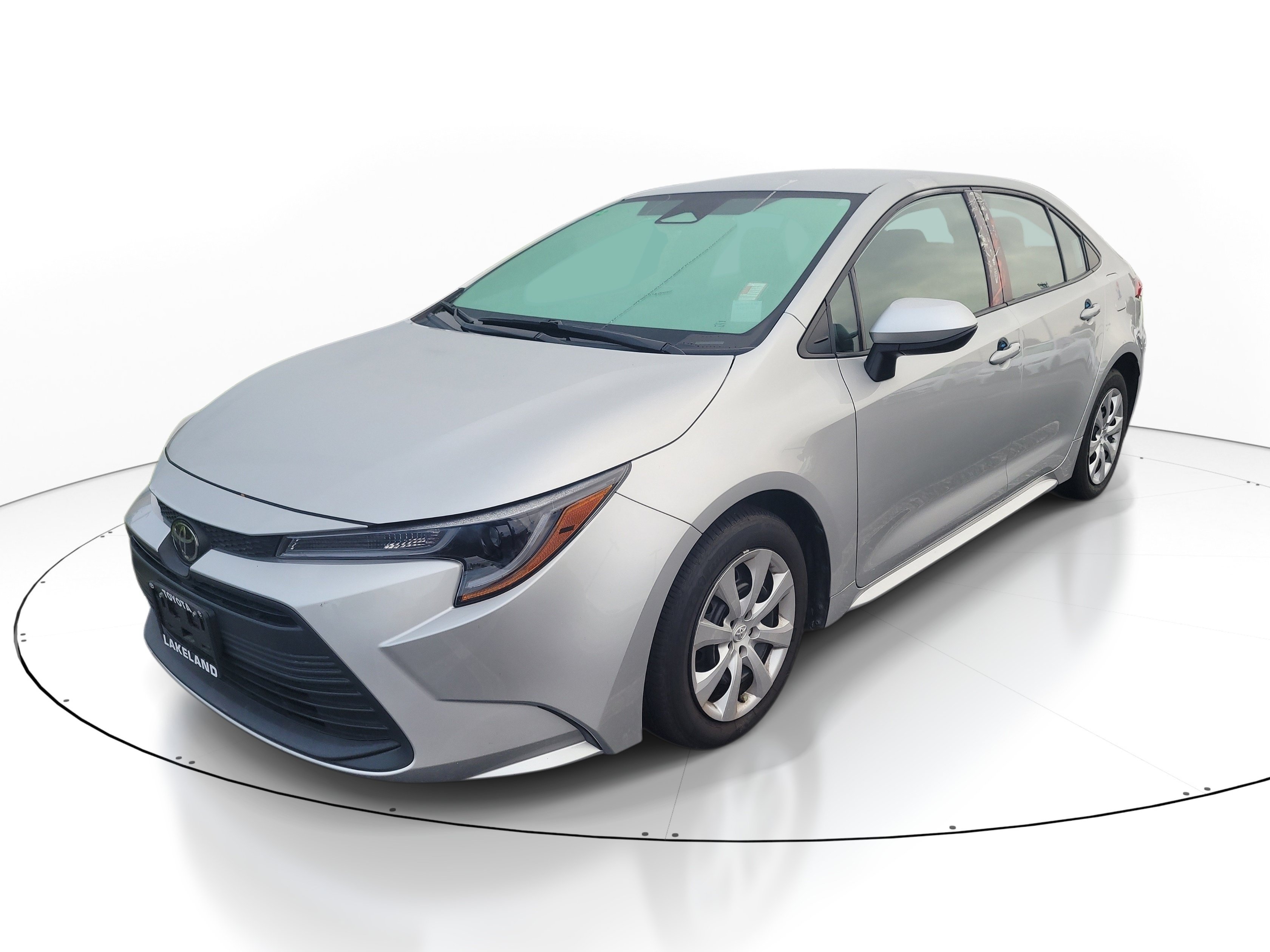 Used 2024 Toyota Corolla LE FWD image 3