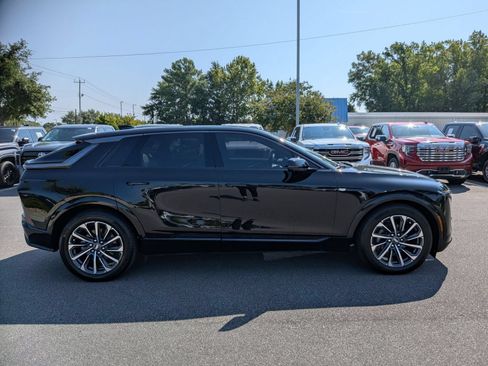 Used 2024 Cadillac Lyriq Sport RWD image 2