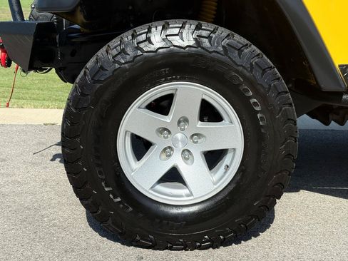 Used 2006 Jeep Wrangler Rubicon w/ Security Group AWD/4WD image 23