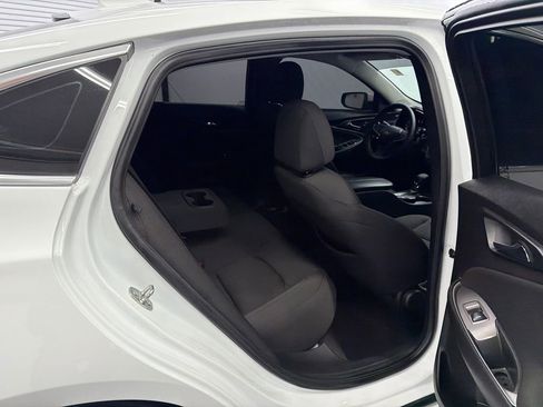 Used 2023 Chevrolet Malibu LT image 16