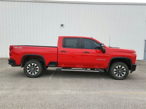 Used 2022 Chevrolet Silverado 2500 Custom w/ Gooseneck/5TH Wheel Package image 8