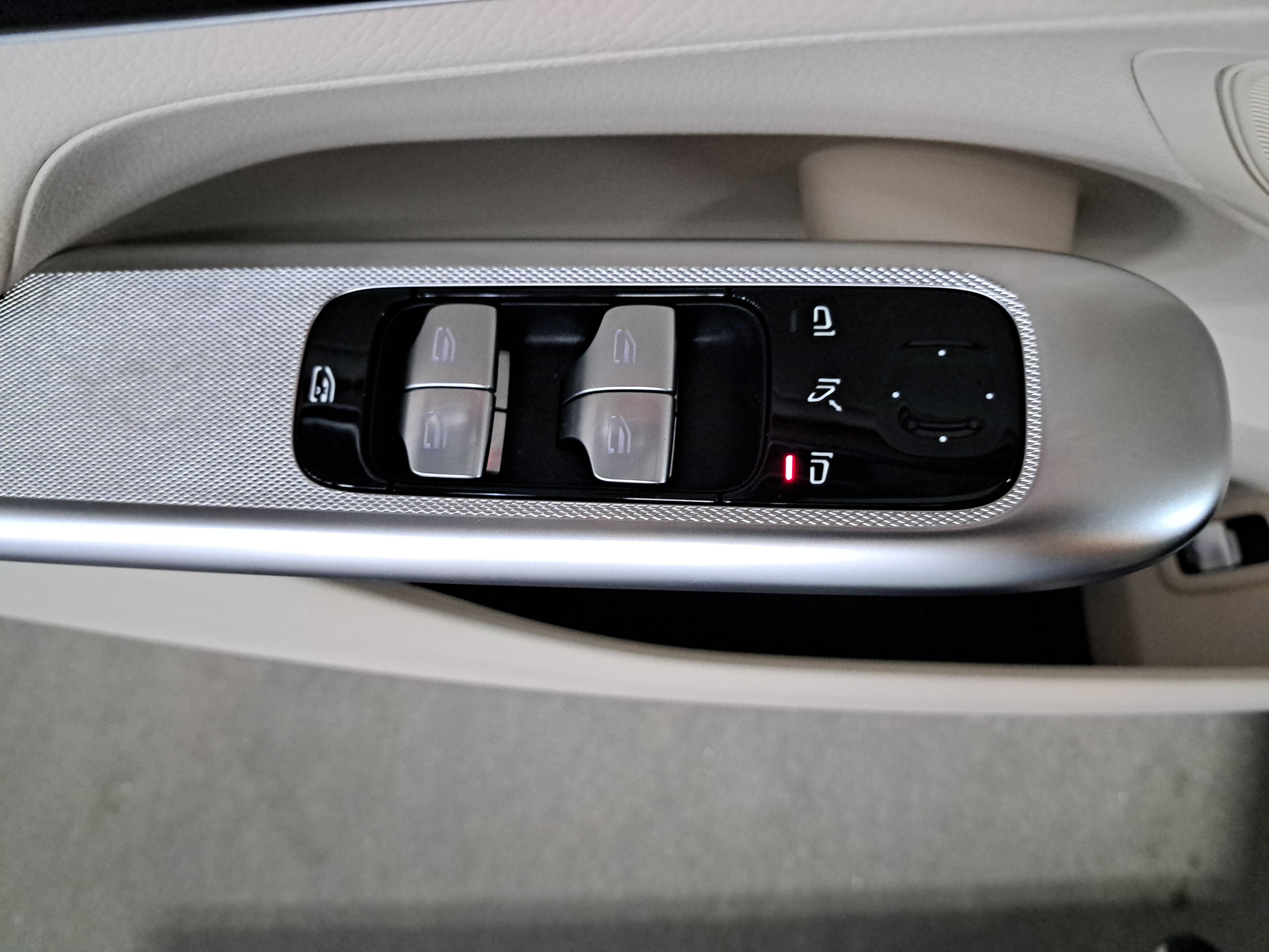 Used 2026 Mercedes-Benz GLC 300 4MATIC image 29