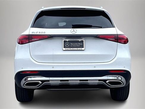New 2026 Mercedes-Benz GLC 300 image 3