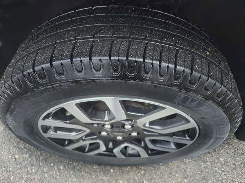 Certified 2024 Ford Maverick Lariat w/ 4K Tow Package image 11