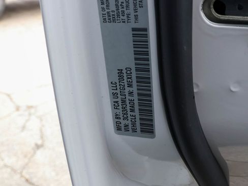 New 2026 RAM 3500 Laramie AWD/4WD image 37
