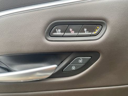 Used 2023 Cadillac Escalade Premium Luxury image 29