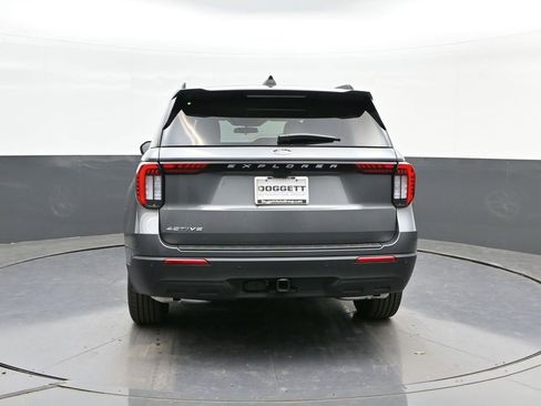 New 2026 Ford Explorer Active image 8