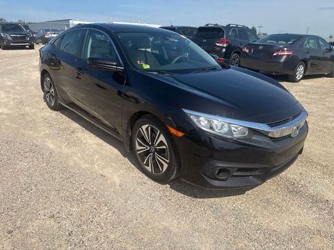 Used 2016 Honda Civic EX-T image 4
