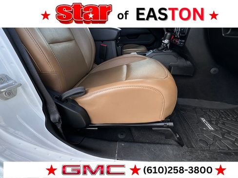 Used 2022 Jeep Wrangler Unlimited Rubicon 4xe w/ Cold Weather Group image 12