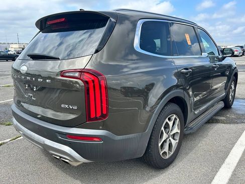 Used 2020 Kia Telluride EX AWD/4WD image 4