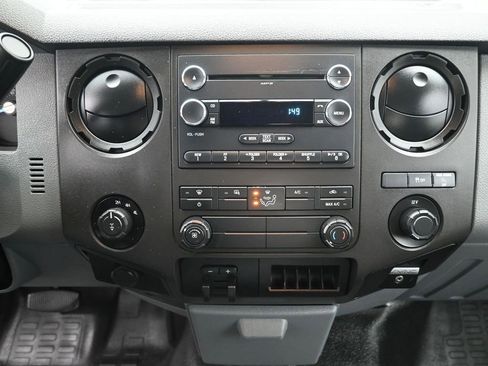 Used 2016 Ford F250 XL w/ Power Equipment Group image 13