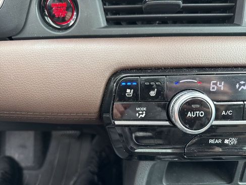Used 2023 Honda Pilot Elite image 19
