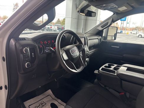 Used 2023 GMC Sierra 2500 Pro image 10