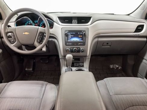 Used 2017 Chevrolet Traverse LS FWD image 27