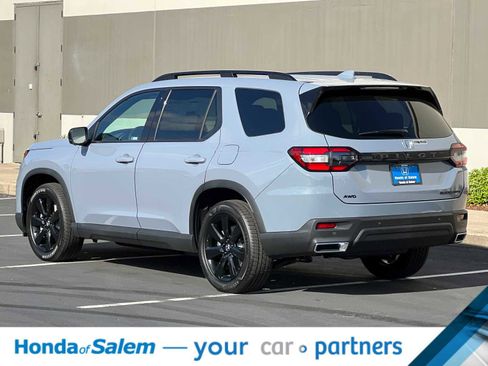 New 2025 Honda Pilot Black Edition image 6