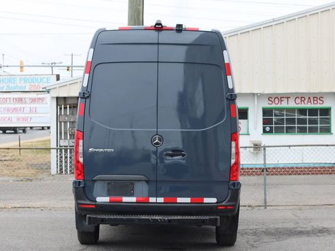 Used 2019 Mercedes-Benz Sprinter 144 image 7