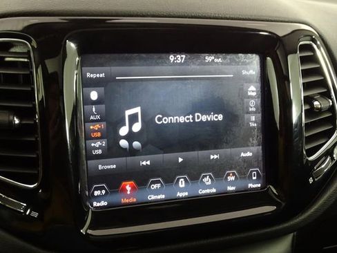 Used 2018 Jeep Compass Limited w/ Navigation Group image 35