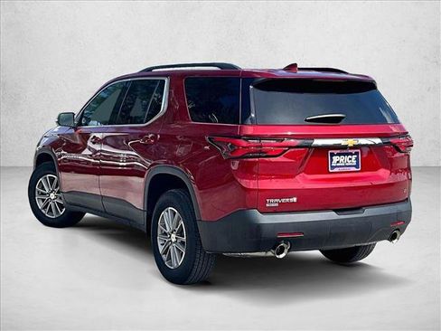 Used 2024 Chevrolet Traverse LT FWD image 13