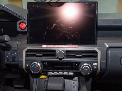 New 2026 Toyota Tacoma TRD Off-Road AWD/4WD image 14