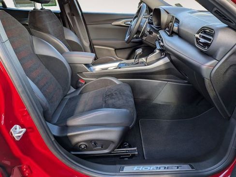 Certified 2024 Dodge Hornet R/T image 28