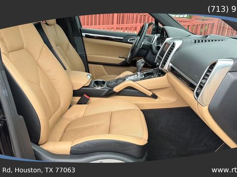 Used 2014 Porsche Cayenne image 39