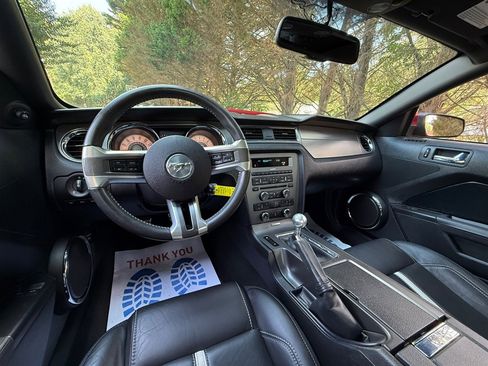 Used 2010 Ford Mustang GT Premium image 48