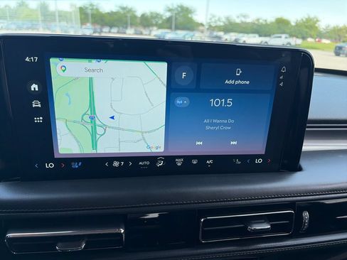 Used 2025 Lincoln Aviator AWD w/ Jet Appearance Package image 22
