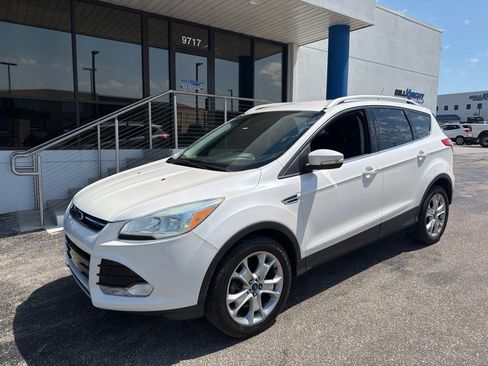 Used 2016 Ford Escape Titanium AWD/4WD image 2