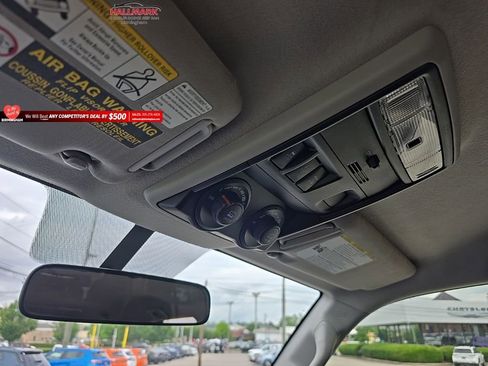 Used 2014 Toyota 4Runner Trail AWD/4WD image 17