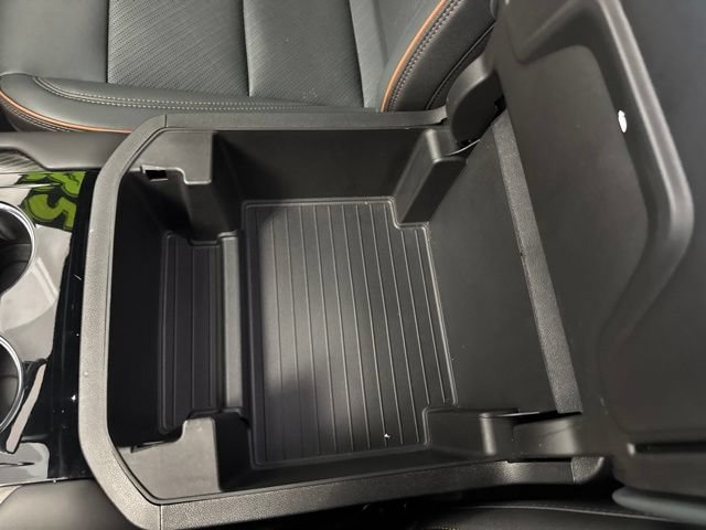 Used 2025 GMC Yukon AT4 w/ Premium Trailering Package AWD/4WD image 49